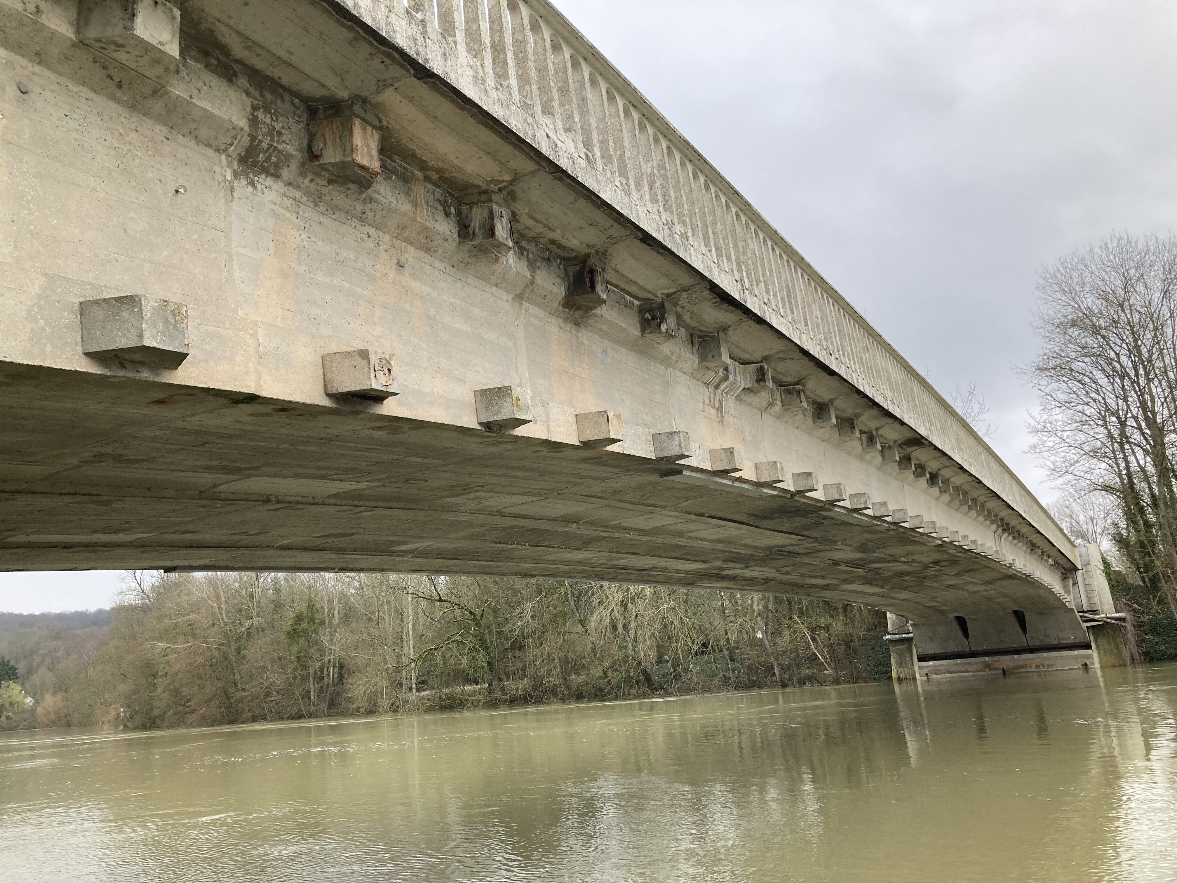 Pont de Luzancy